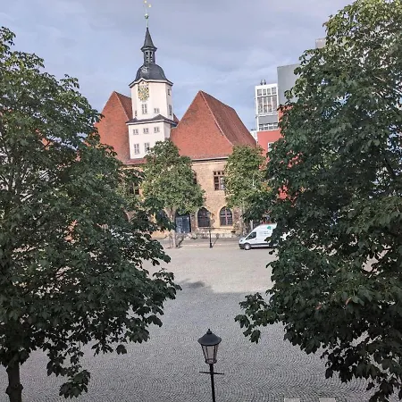 Am Jenaer Markt, Mitten Im Zentrum, Fuer Bis Zu 5 Und 6 Personen Apartment Jena