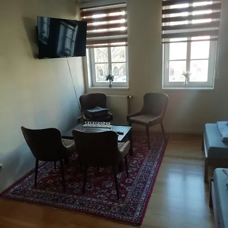 Am Jenaer Markt, Mitten Im Zentrum, Fuer Bis Zu 5 Und 6 Personen Apartmán *